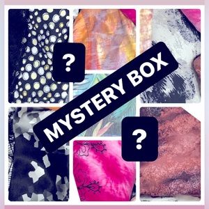 Women’s 7 Item Mystery Box